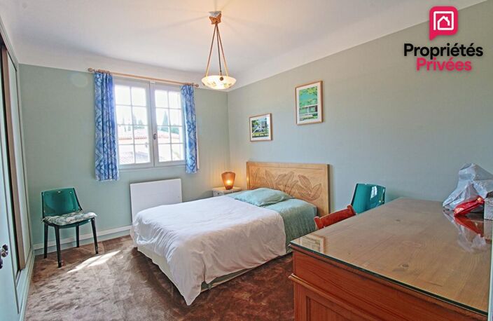 A VENDRE - Barbentane. Quartier résidentiel, maison 3 chambres, garage, piscine — photo 5