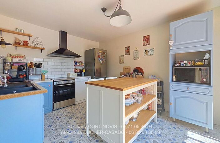 Maison de village Chateau Arnoux Saint Auban 140 m2 avec terrasse, combles et caves — photo 3