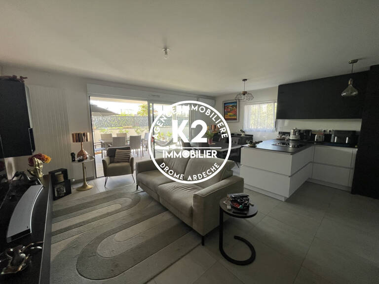 APPARTEMENT DE 92 M² REZ DE CHAUSSEE — photo 1