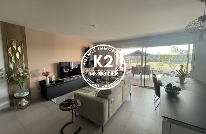 APPARTEMENT DE 92 M² REZ DE CHAUSSEE — photo 3