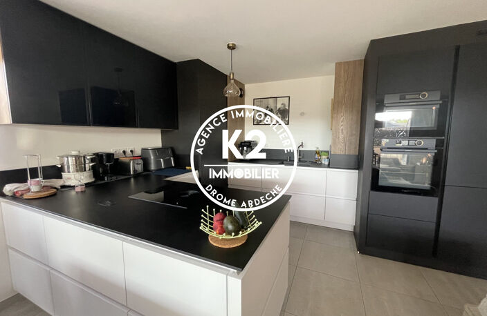APPARTEMENT DE 92 M² REZ DE CHAUSSEE — photo 4