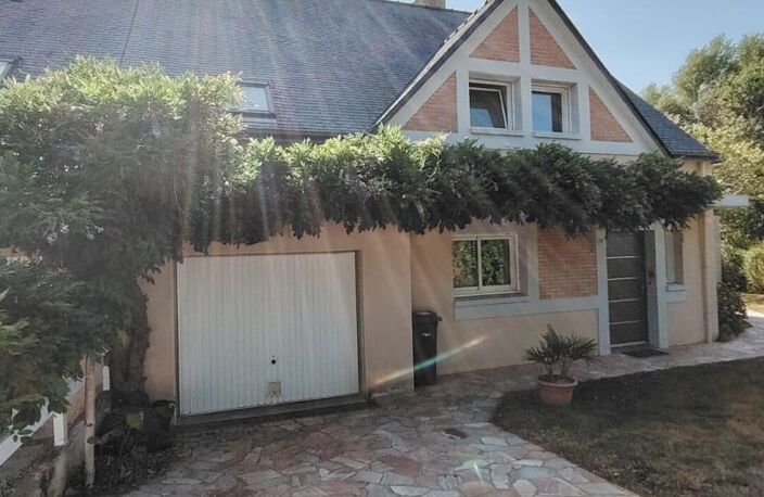 Maison Le Rheu 8 pièce(s) 150 m2 — photo 2