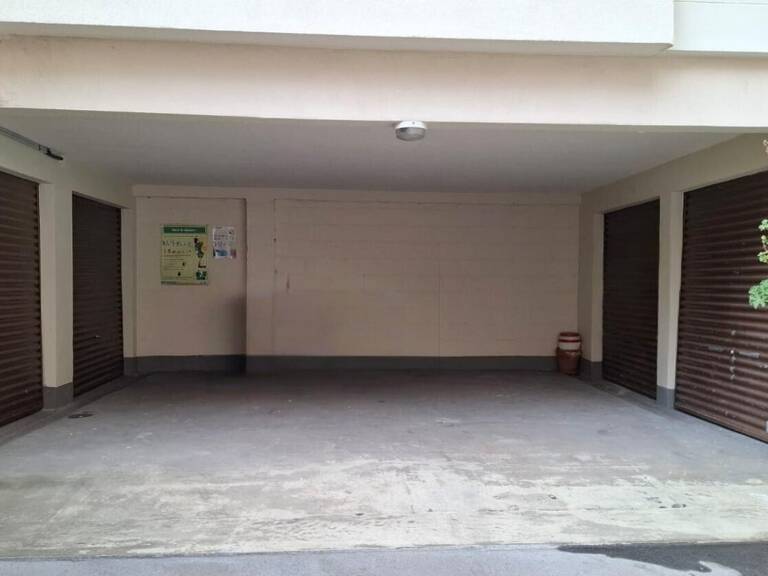 Box /Parking  12m² Vaugirard Convention Paris 15 — photo 1