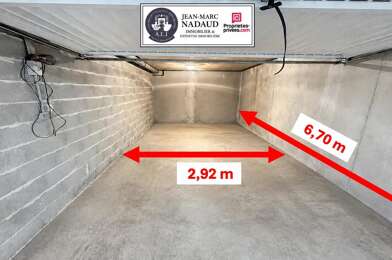 Garage  44000 €