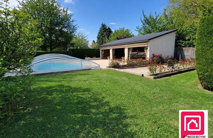 Maison familiale de 5 chambres dont 2 indépendantes, salle de réception, piscine au sol couverte, grand terrain, gîtes, chambres d'hôtes — photo 5