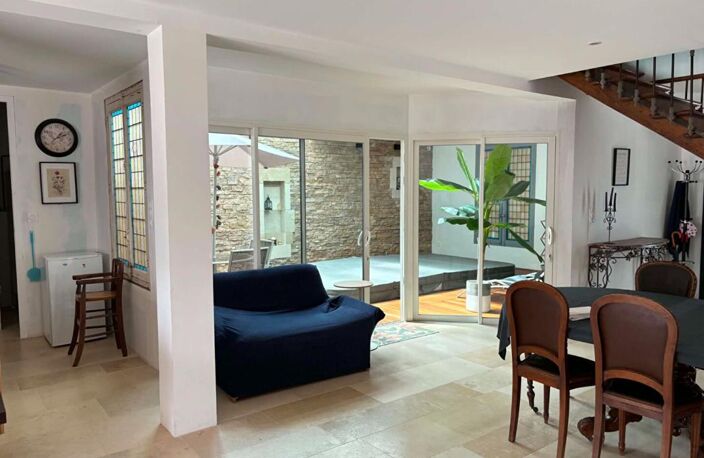 Maison en pierres 213 m2 Condat Sur Trincou 11 pièces 6 chambres — photo 2