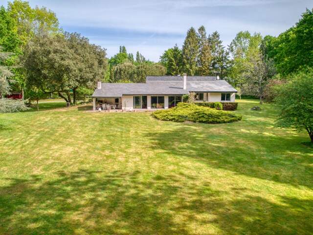 Maison Sautron 8 pièce(s) 260 m2  au coeur d'un parc arboré — photo du bien