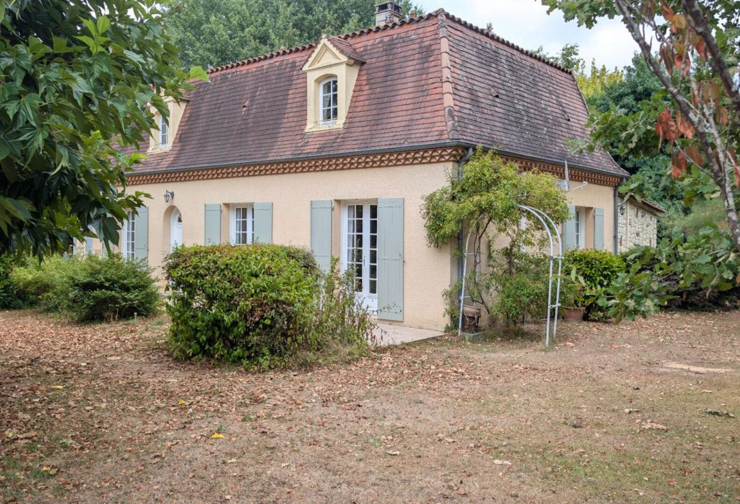 Maison familiale de 160 m2 environ à Bergerac. Secteur Calme et verdoyant — photo 1