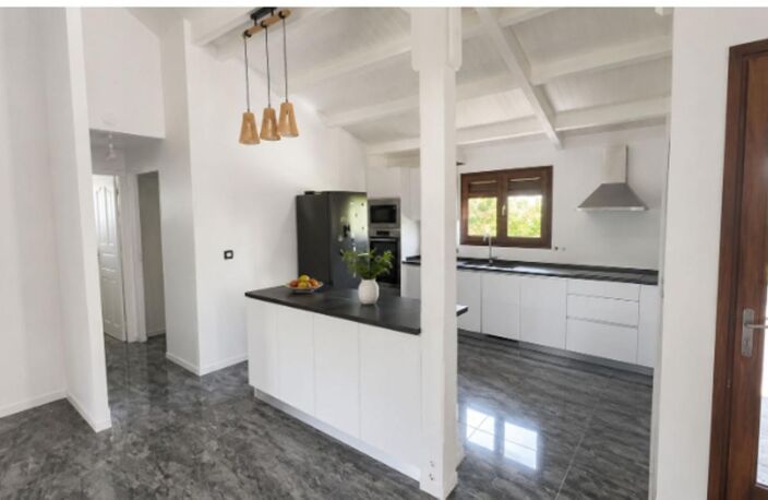Villa T4 78 m2 de plain-pied avec piscine au Lamentin — photo 2