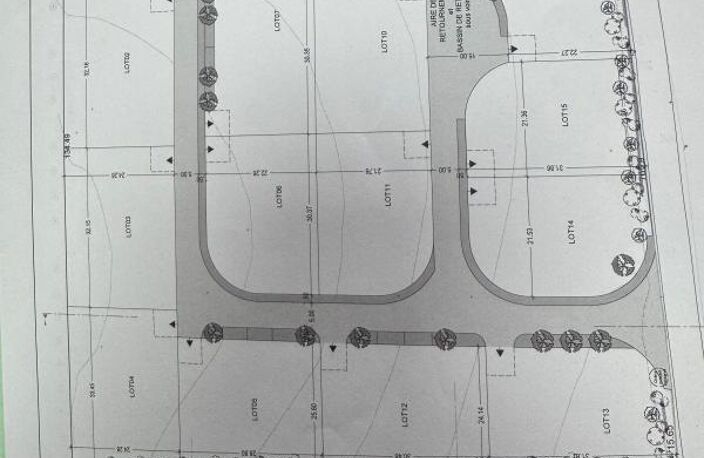Terrain constructible de 643 m² - Roumoules — photo 3