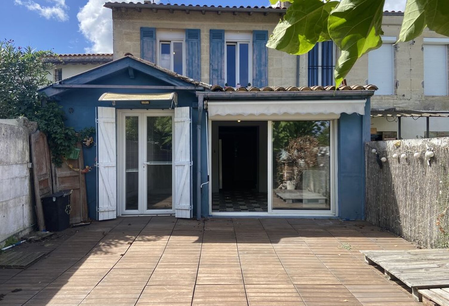 MAISON DE VILLE T4 A PAUILLAC JARDIN , 2 GARAGES, CAVE — photo 1