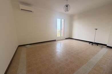 Appartement 4 pièces 820 €