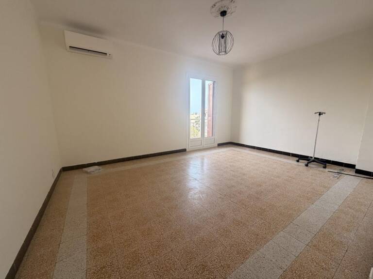 T4 — photo 1