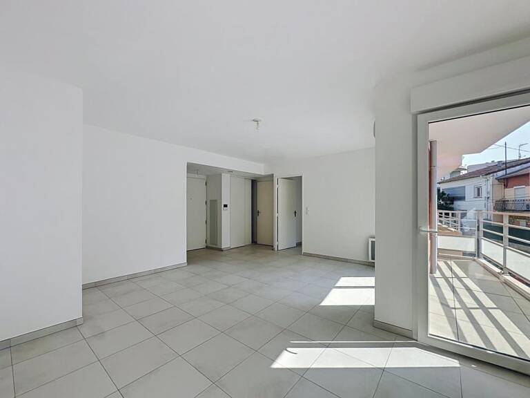 APPARTEMENT 2 PIECES VIDE - 4 Boulevard Saint-Charles, Résidence Le St Charles - 06 110 LE CANNET — photo 1