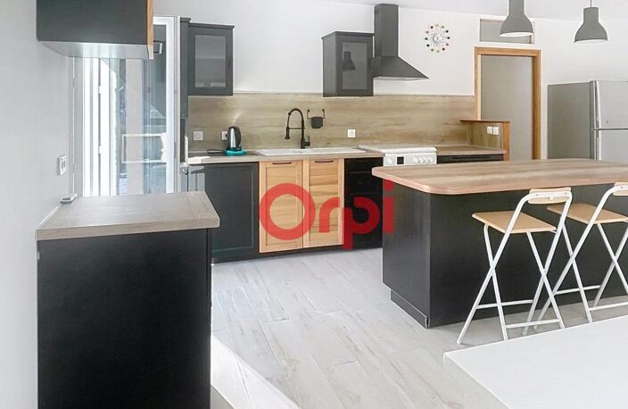 Maison de plain pied  avec jardin À Vendre LAGRAND — photo 2