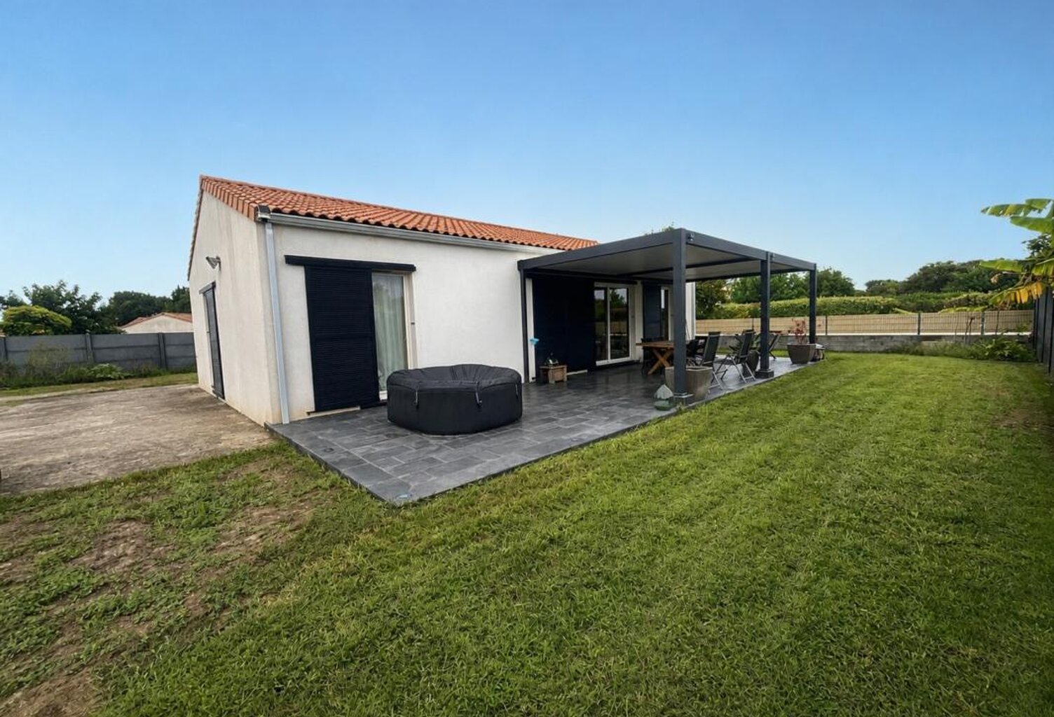 MAISON RÉCENTE DE 106 M² À SAINT-LAURENT-MÉDOC – 3 CHAMBRES, SUITE PARENTALE ET GRANDE TERRASSE — photo 1