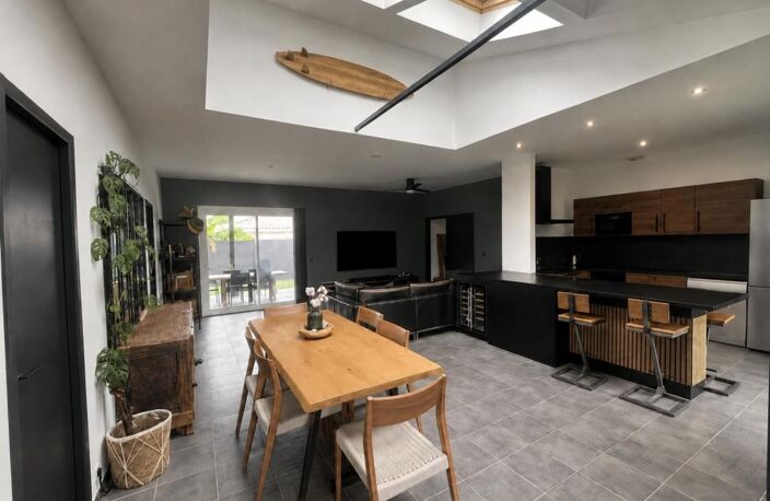 MAISON RÉCENTE DE 106 M² À SAINT-LAURENT-MÉDOC – 3 CHAMBRES, SUITE PARENTALE ET GRANDE TERRASSE — photo 3