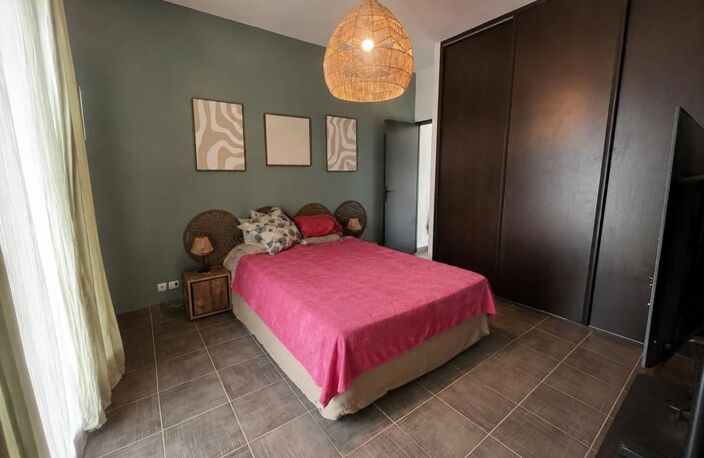 MAISON RÉCENTE DE 106 M² À SAINT-LAURENT-MÉDOC – 3 CHAMBRES, SUITE PARENTALE ET GRANDE TERRASSE — photo 5