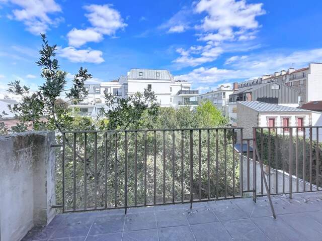 LA GARENNE-COLOMBES – MAISON DE CARACTÈRE 175 M² – TERRAIN 393 M² – JARDINS AVANT/ARRIÈRE – 13 MIN GARE LIGNE L — photo du bien