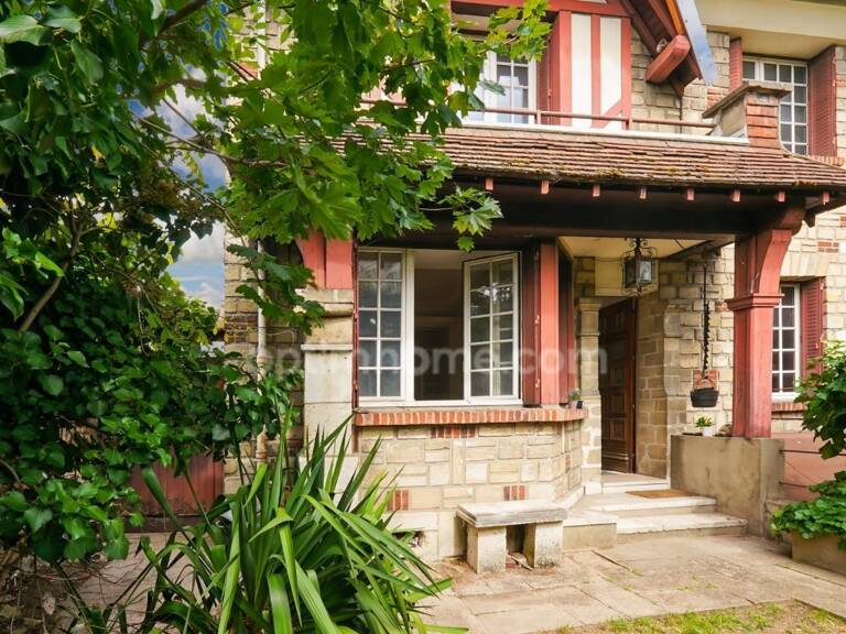 LA GARENNE-COLOMBES – MAISON TROUVILLAISE DE 175 M² AVEC JARDIN ET 2 BALCONS — photo 1