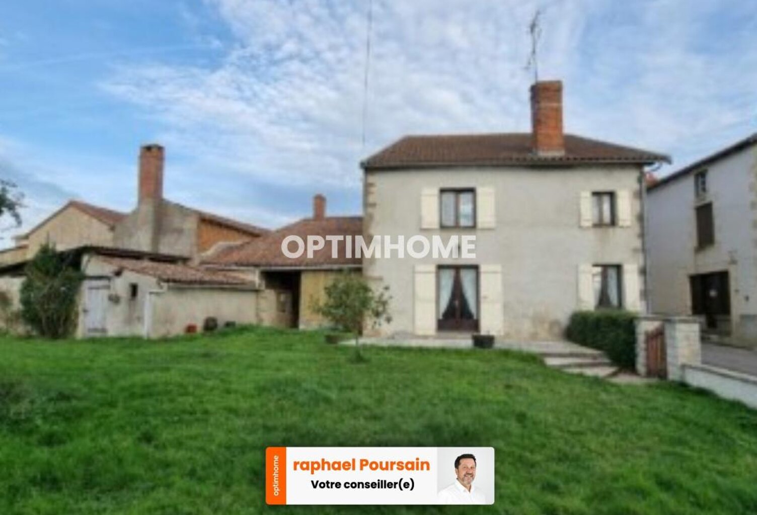 Bel ensemble immobilier de caractère — deux maisons, grange et dépendances sur 2 213 m² Petit village du nord de la Haute-Vienne — photo 1