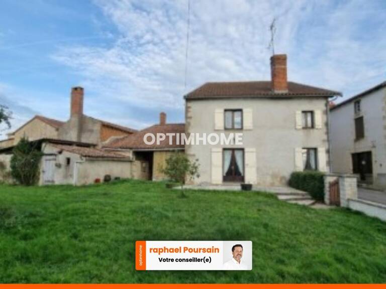Bel ensemble immobilier de caractère — deux maisons, grange et dépendances sur 2 213 m² Petit village du nord de la Haute-Vienne — photo 1