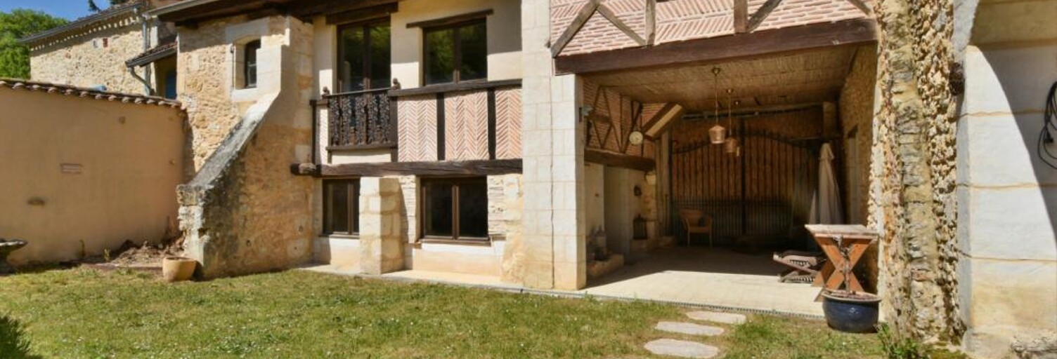 Maison 9 Pièces 272 m² à vendre à Saint-Georges-de-Montclard (24140)