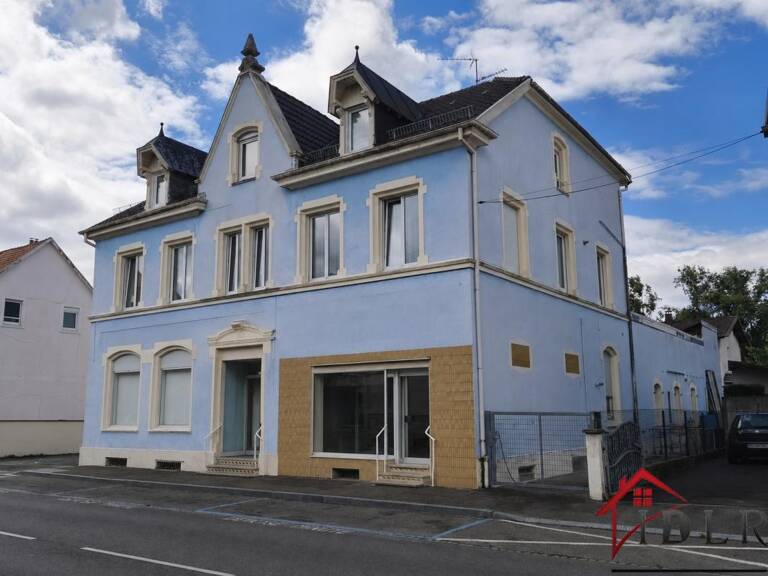 SAINT-LOUIS CENTRE   IMMEUBLE MIXTE COMMERCES & HABITATIONS — photo 1