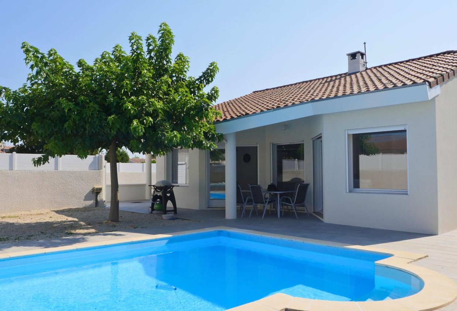 Beaumont-Monteux - Maison de plain-pied avec piscine à deux pas du centre du village — photo 1