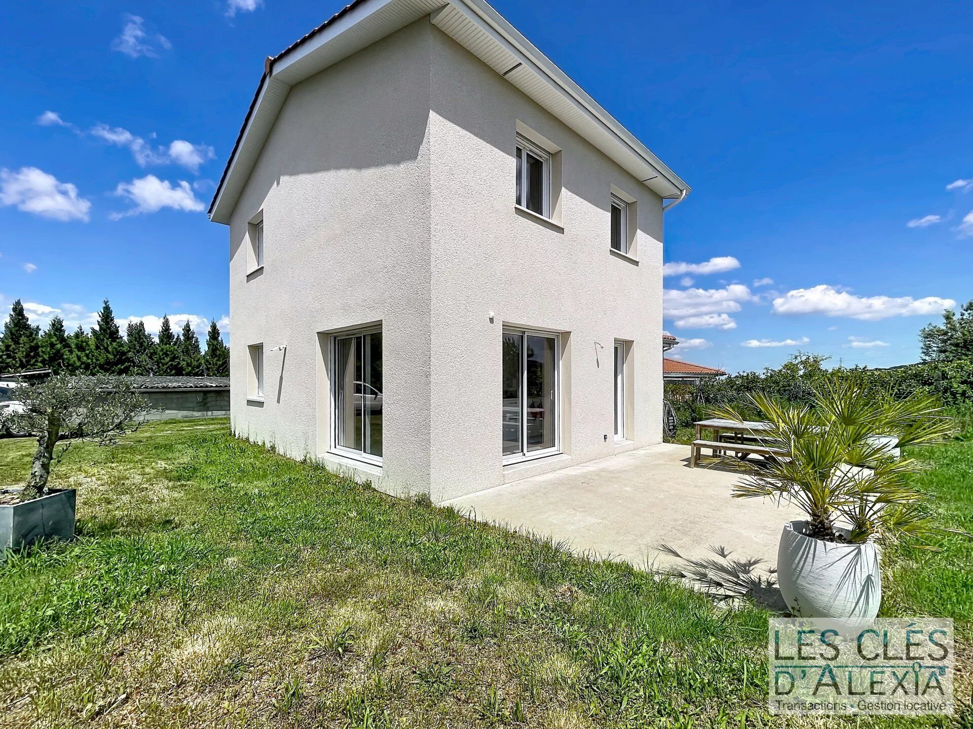 Maison � T4