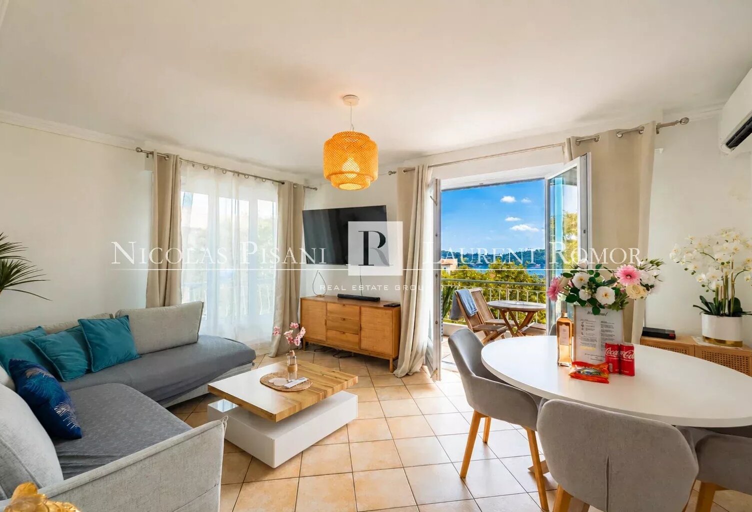 VILLEFRANCHE SUR MER - CENTRE VILLE - VUE MER - 3 PIECES - ASCEN — photo 1