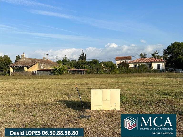 Terrain à bâtir à Saint-Sulpice-de-Faleyrens (33330) — photo 1
