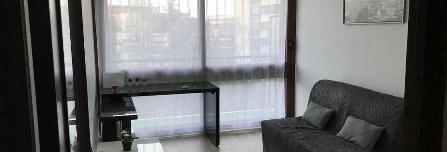 Appartement 1 Pièce 27 m² à louer à Fontenay-le-Fleury (78330)