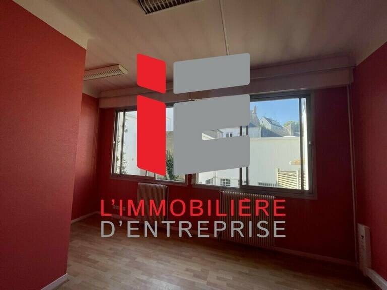LOCAL PROFESSIONNEL A LOUER — photo 1