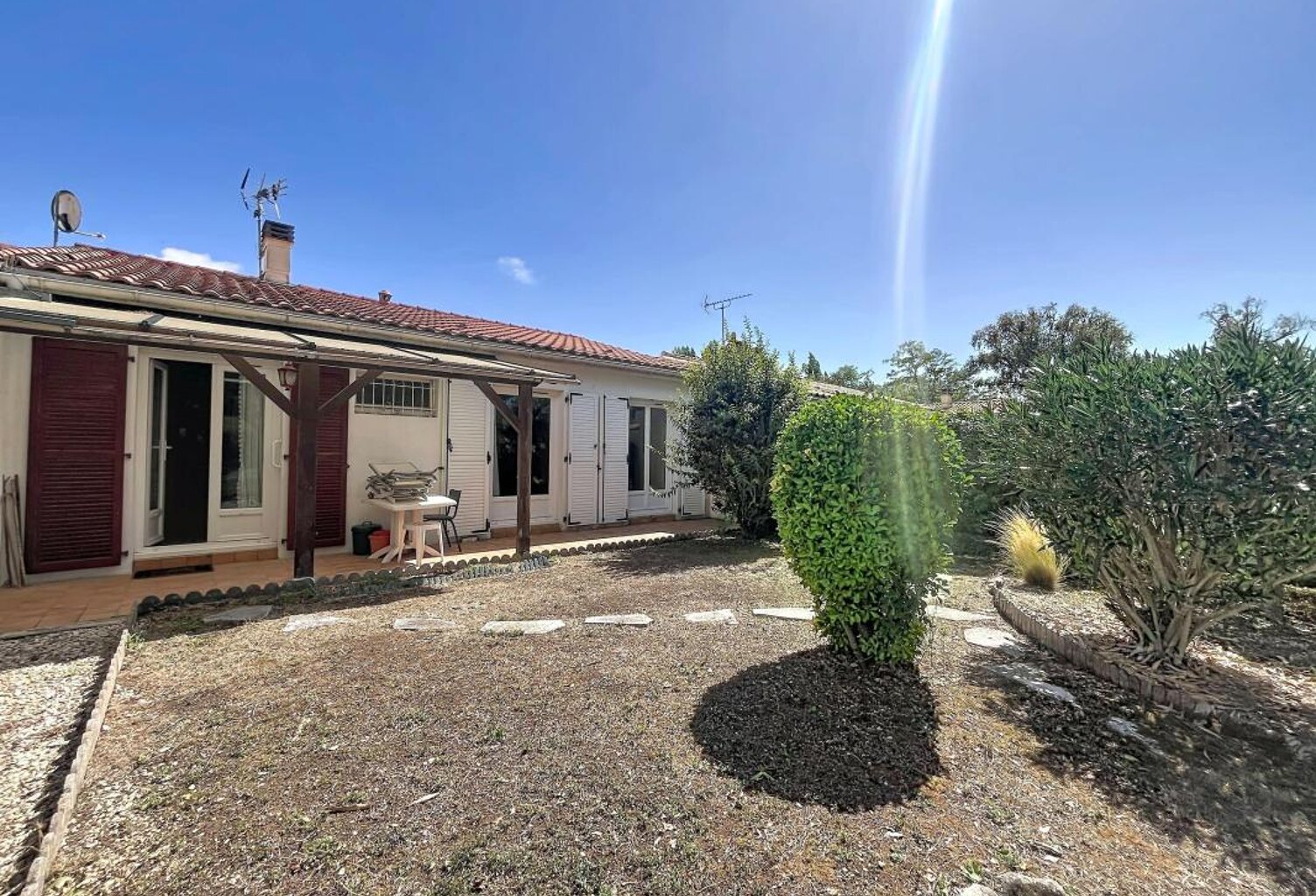 Maison À Vendre la rochelle au calme proche centre ville — photo 1