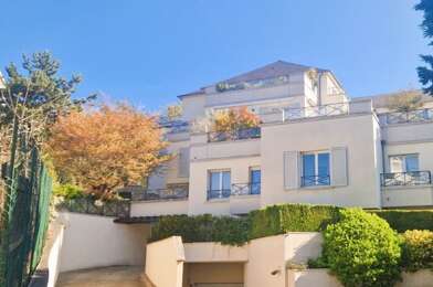 Appartement 5 pièces 3050 €