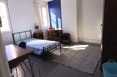Chambre de 16m2 à louer sur Rochefort — photo du bien