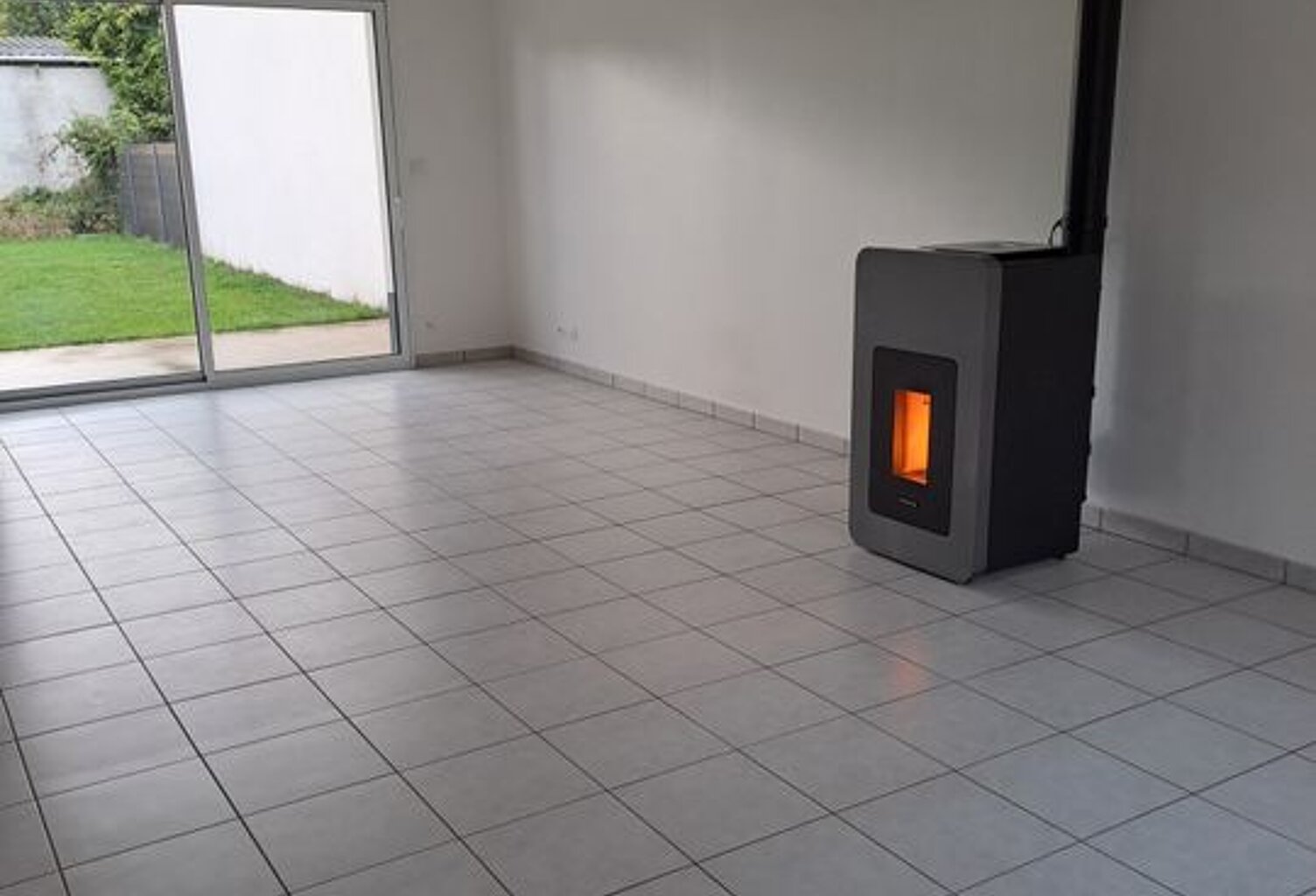 Maison de 98m2 à louer sur Rainneville — photo 1