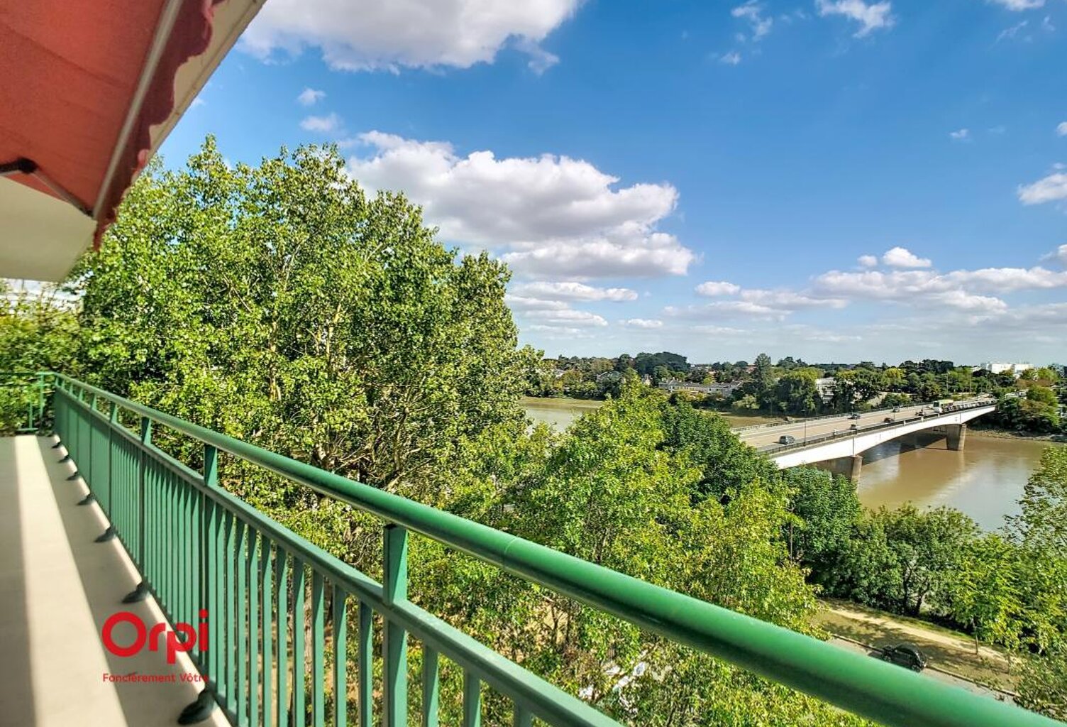 Grand appartement familial vue Loire — photo 1