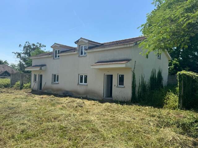 Maison Jumelée À Vendre Travaux à finir — photo du bien