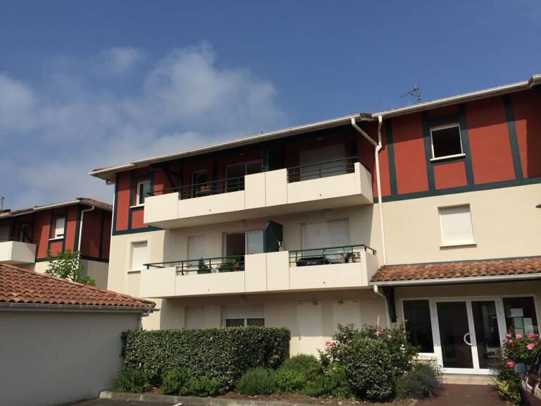 Appartement T2 avec balcon et parking – Résidence calme — photo 1