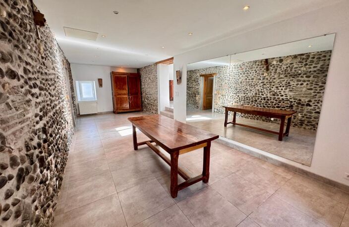 🏡 PUYOÔ – VOLUMES, CHARME & FORT POTENTIEL LOCATIF ! — photo 2