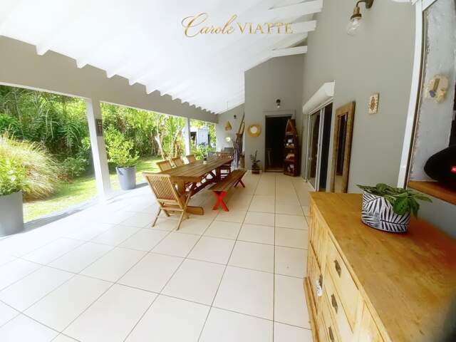 VILLA T5 & MAISON T3, PISCINE, A VENDRE ABYMES proche GOSIER et CHU — photo du bien