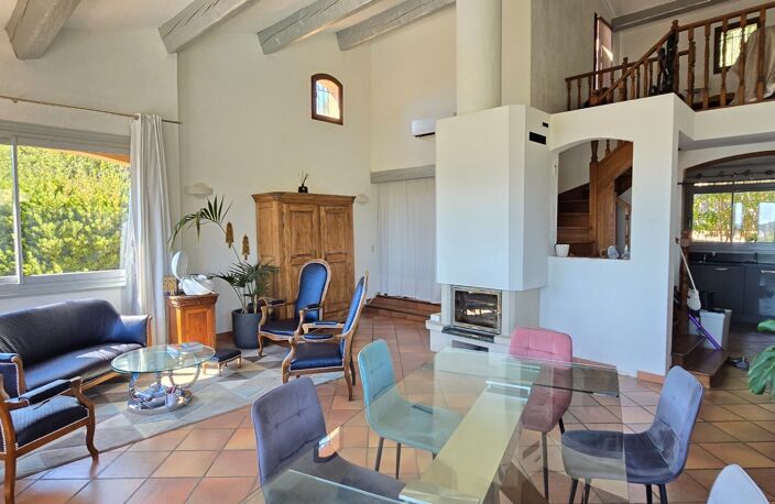 Maison à vendre 6-7 pièces + Piscine Terrain 1400m² CARNOULES (83) — photo 4
