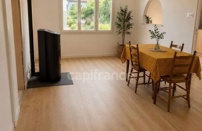 Une maison chaleureuse avec jardin arboré, proche de toutes les commodités ! — photo 3