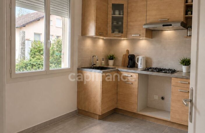 Une maison chaleureuse avec jardin arboré, proche de toutes les commodités ! — photo 5