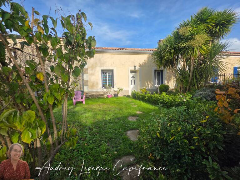 Maison à vendre 5 pièces BREUIL LA REORTE (17) — photo 1