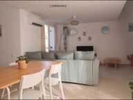 A ST CYR SUR MER (83) Superbe duplex rénové de type 3 de 74 m² en centre ville, au 2ème étage — photo 2