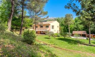 Maison 8 Pièces 262 m² à vendre à Rousset (13790)