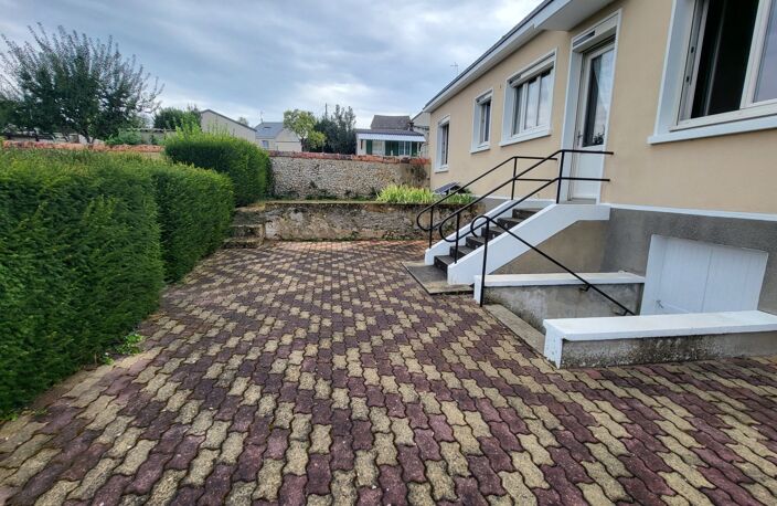 Maison Centre CERANS FOULLETOURTE (72) — photo 2